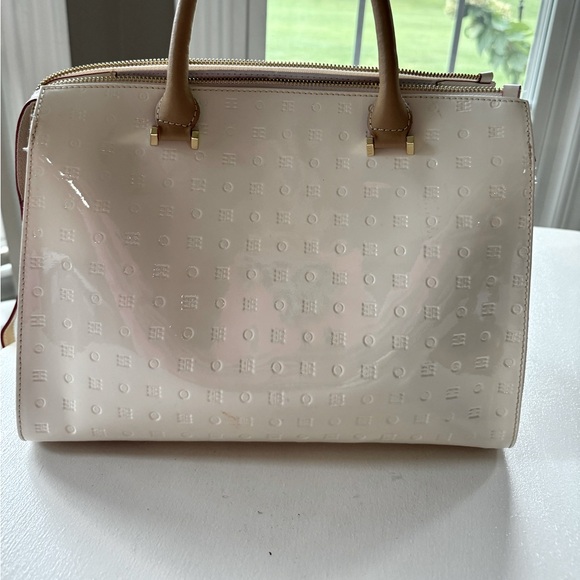 Cream Arcadia. Carried for 1 week. Has cross body strap. - Picture 3 of 11